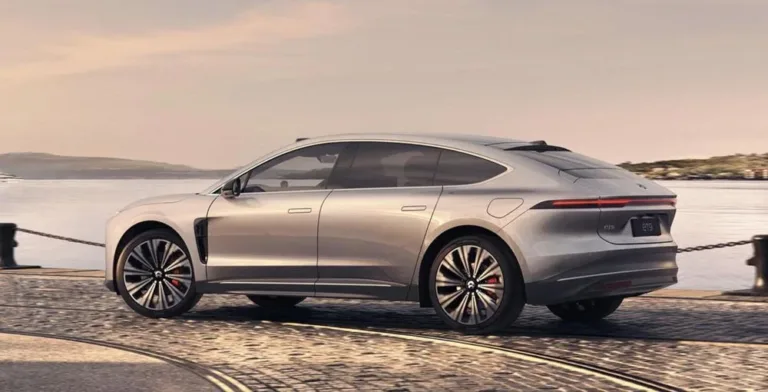 nio et9 chinezii intra in competitie cu maybach lansand o limuzina de lux impresionanta mfrh original