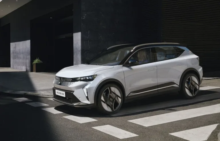 o alternativa electrica noul renault scenic electric poate fi comandat in romania cu un pret de start de la 40000 de euro mfrh original