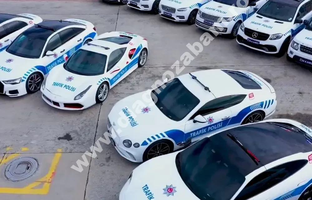 politia din turcia investeste in eleganta si performanta ferrari porsche si bentley echipate pentru o flota de 3 milioane de euro mfrh original