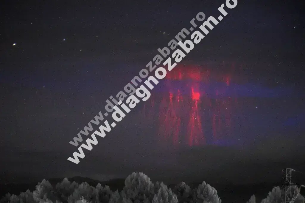 vanatoarea fantomelor in cer si descoperirea a ceea ce da culorile lor