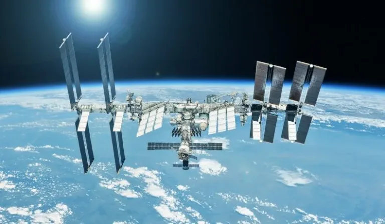 colaborarea istorica dintre nasa si rusia pe punctul de sfarsit mfrh original