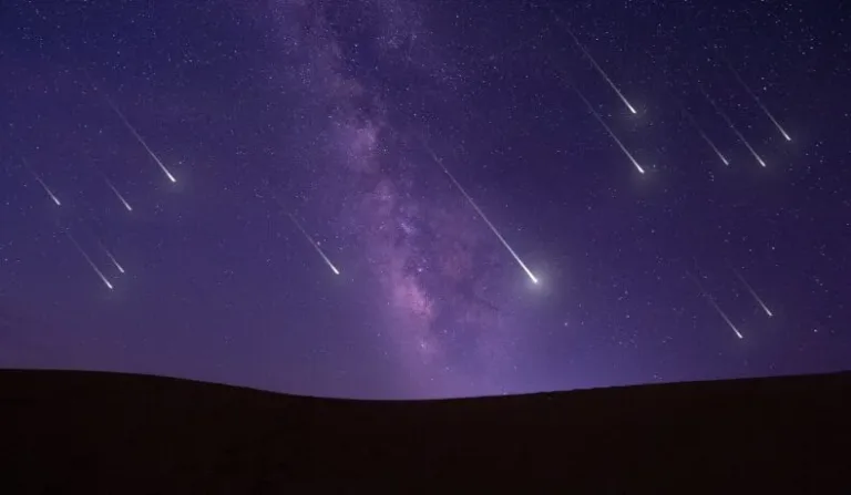 evenimentul astronomic al anului descopera cele mai spectaculoase ploi de meteoriti din 2024 si lunile lor de aparitie mfrh original