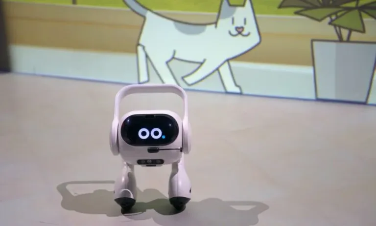 lg dezvaluie viitorul robotic un companion ai cu picioare care te asculta conversand inteligent si gestionand casa ta mfrh original