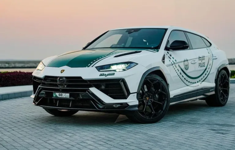 politia din dubai primeste un nou membru de elita lamborghini urus performante mfrh original