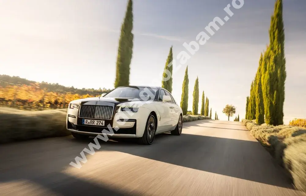 triumful rolls royce vanzari record cu 6032 de masini vandute in 2023 mfrh original
