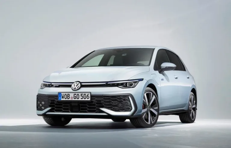 volkswagen golf 8 facelift debuteaza oficial design modern si caracteristici imbunatatite pentru legendara serie golf mfrh original