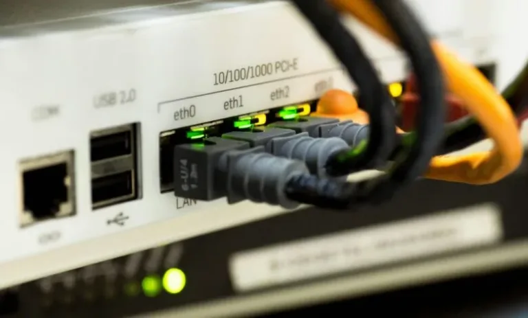 americanii se pregatesc sa voteze pentru reinstaurarea neutralitatii internetului mfrh original
