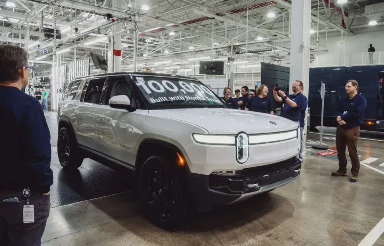 rivian 100000 de masini electrice produse mfrh original