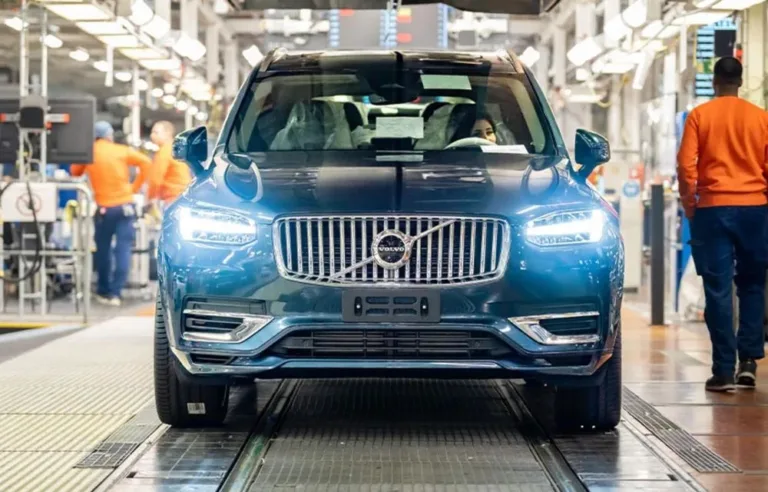 volvo renunta la motoarele diesel xc90 va fi ultimul model echipat cu acest tip de motor mfrh original