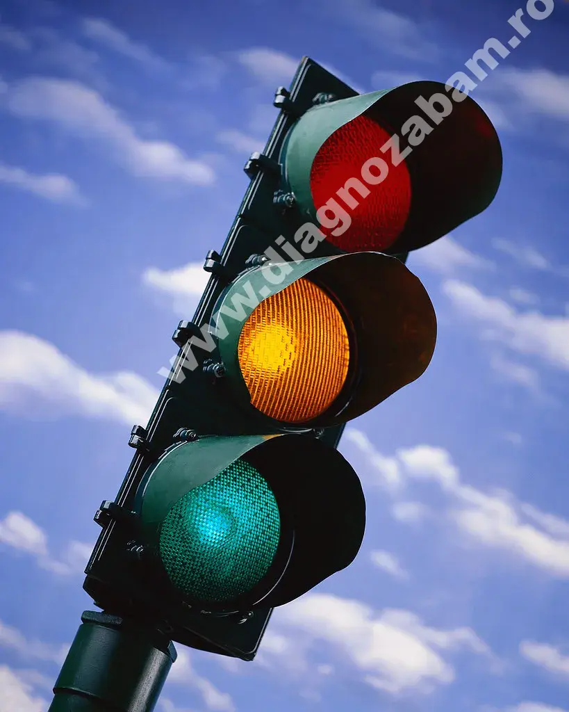 rolul semafoarelor in gestionarea traficului rutier si pietonal mfrh original