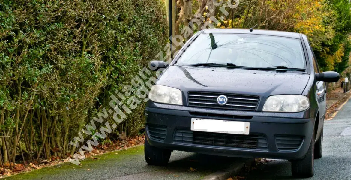 poti parca jumatate pe trotuar jumatate in strada in 2025