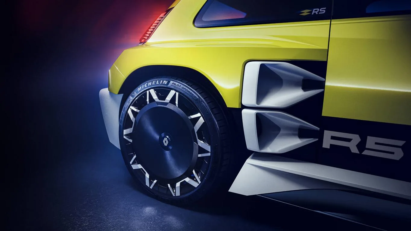 2025 Renault 5 Turbo 3E 6
