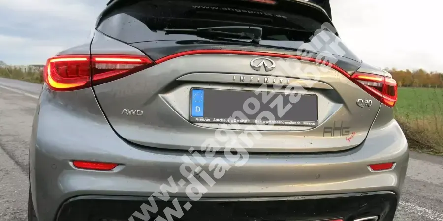 personalizeaza ti infiniti q30 cu kitul de caroserie exclusiv larte design 3