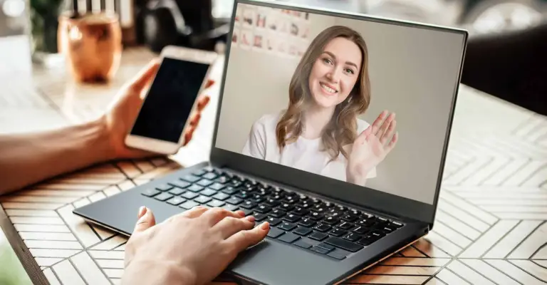 Deepfake scams 2025: AI fraud that fools everyone