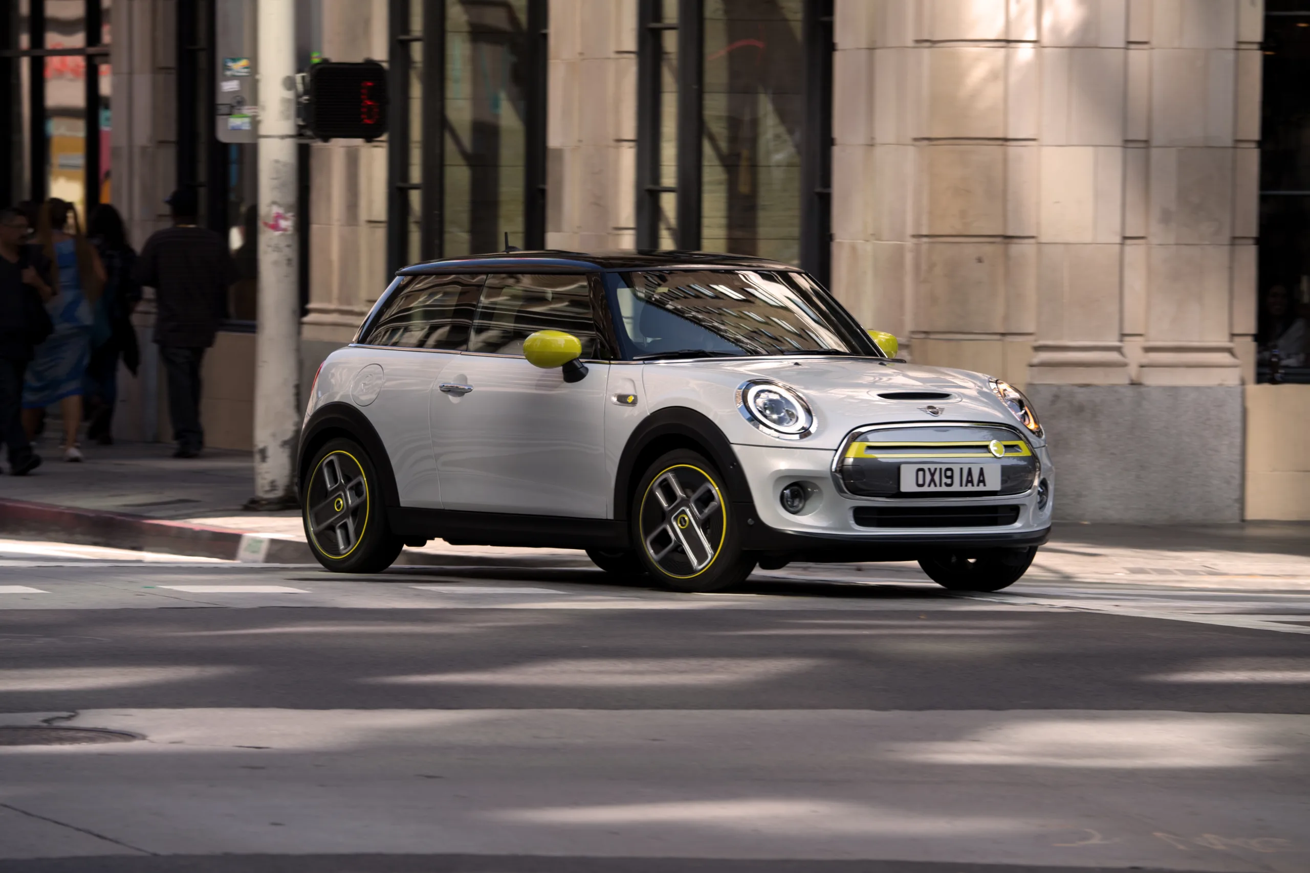 P highRes the new mini cooper