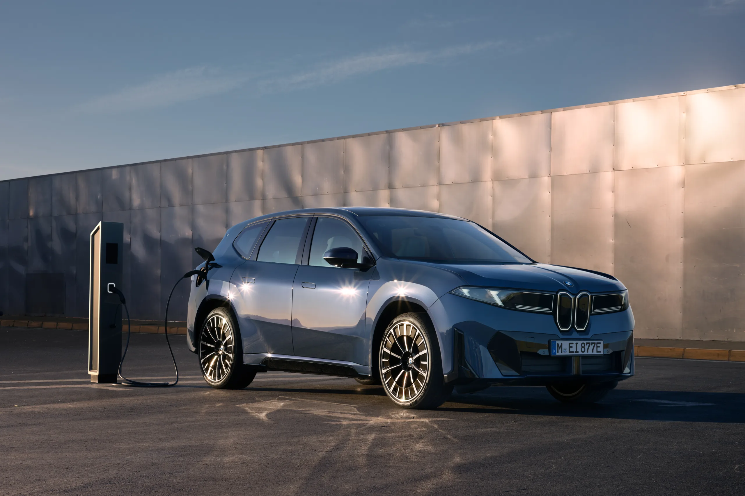 P highRes the new bmw ix x