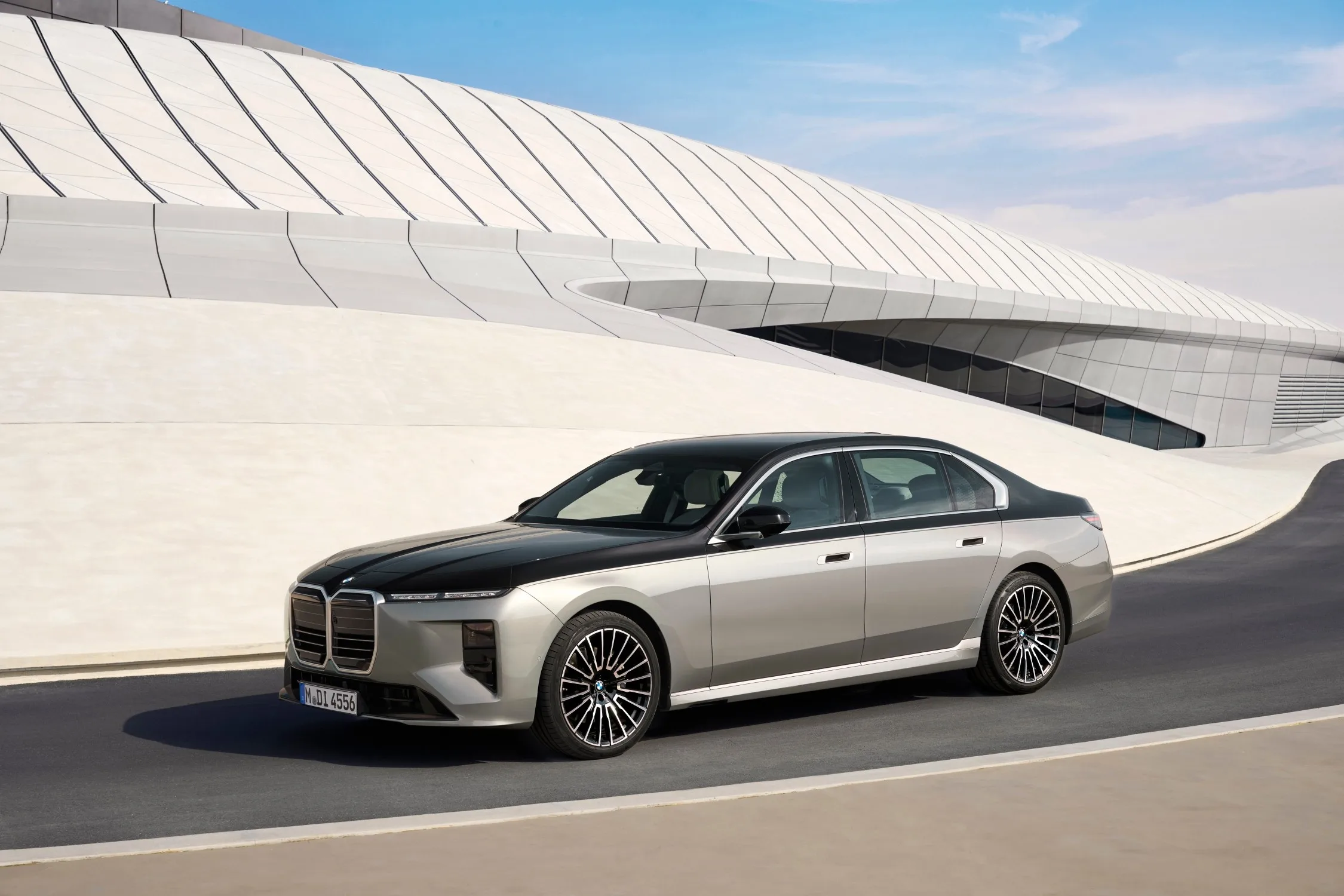 P lowRes bmw xdrive