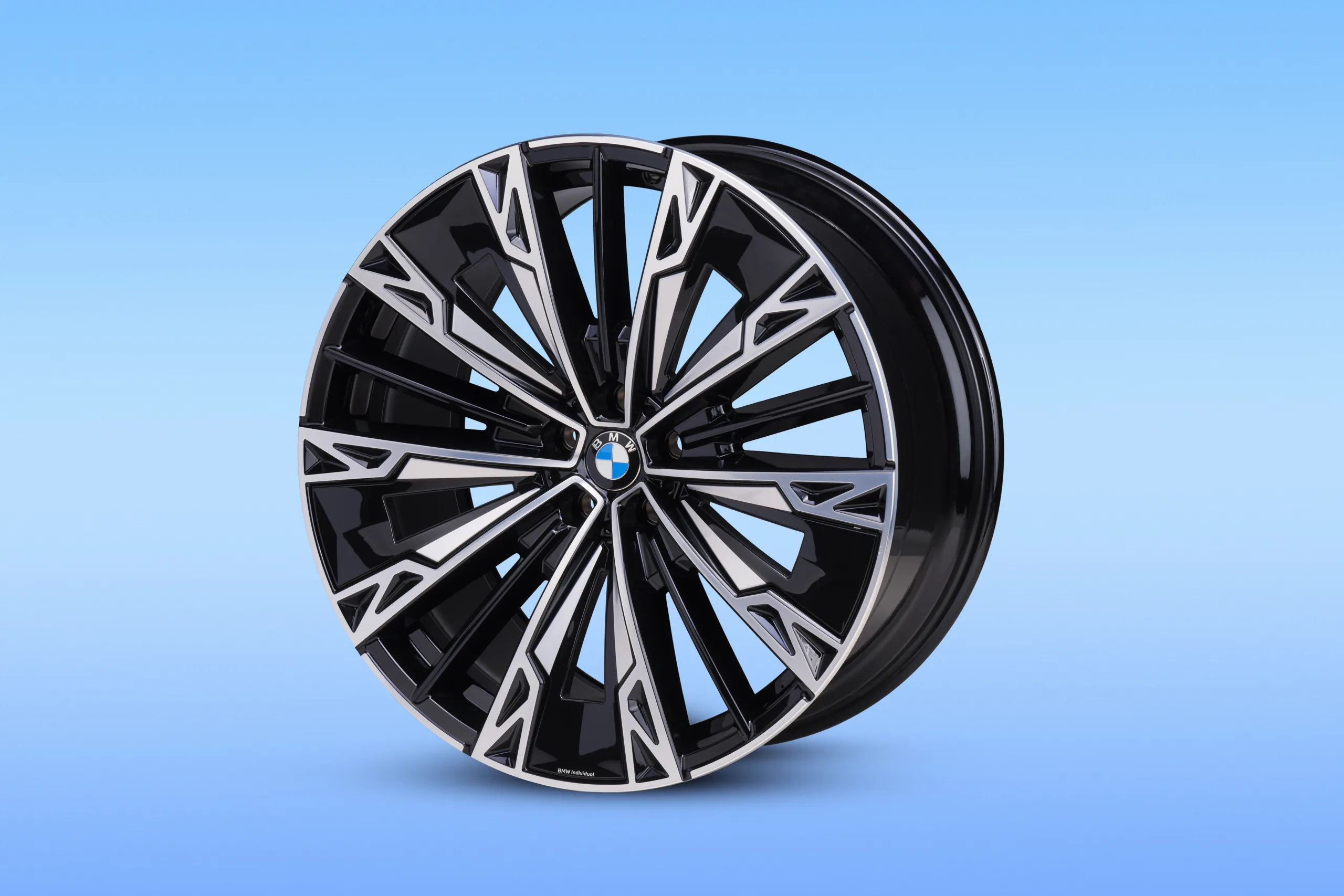 P highRes wheel bmw i