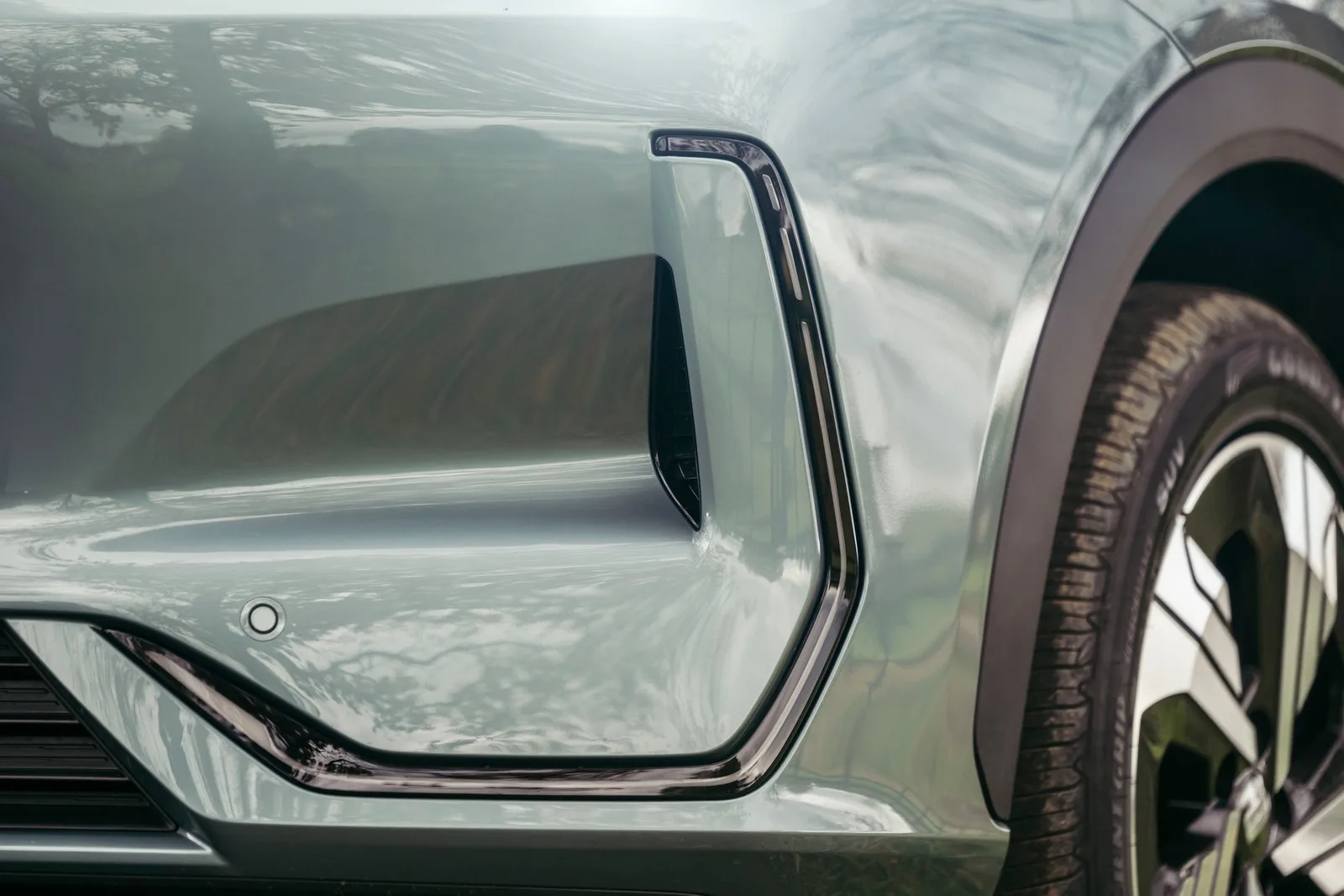 Geely EX E SUV