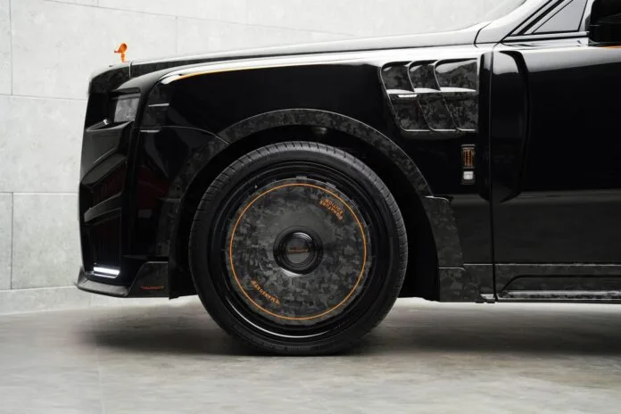 Rolls Royce Cullinan SUV MANSORY Emperor Signature x