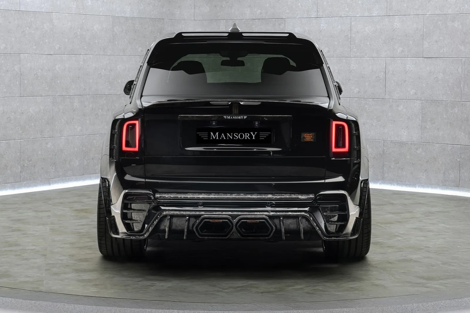 Rolls Royce Cullinan SUV MANSORY Emperor Signature