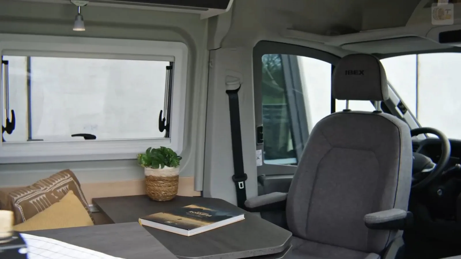 Sunlight IBEX Offroad VW Crafter Camper Wohnmobil