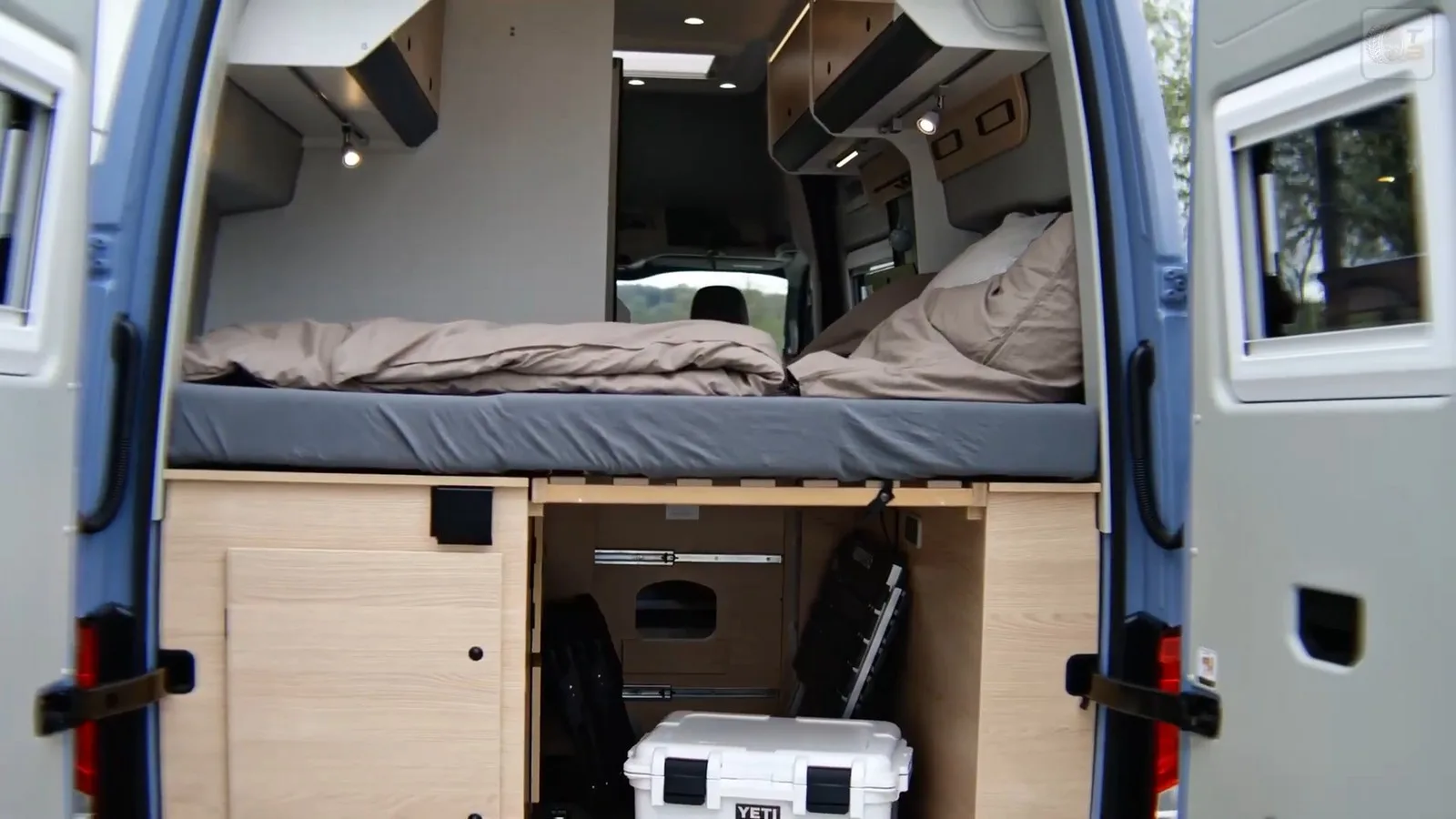 Sunlight IBEX Offroad VW Crafter Camper Wohnmobil