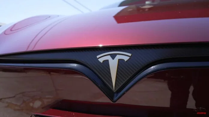 Tesla Model S Signature Series x