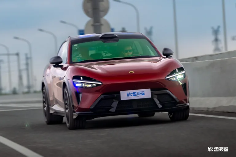 Xiaomi YU7 GT: The 990 HP High-Performance EV SUV