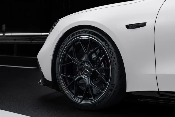 Mercedes AMG GT GT Tuerer Coupe x