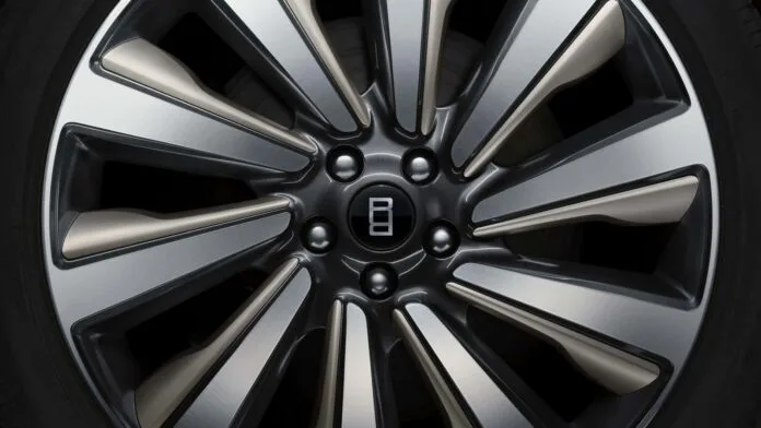 Range Rover SV Ultra Luxus SUV x