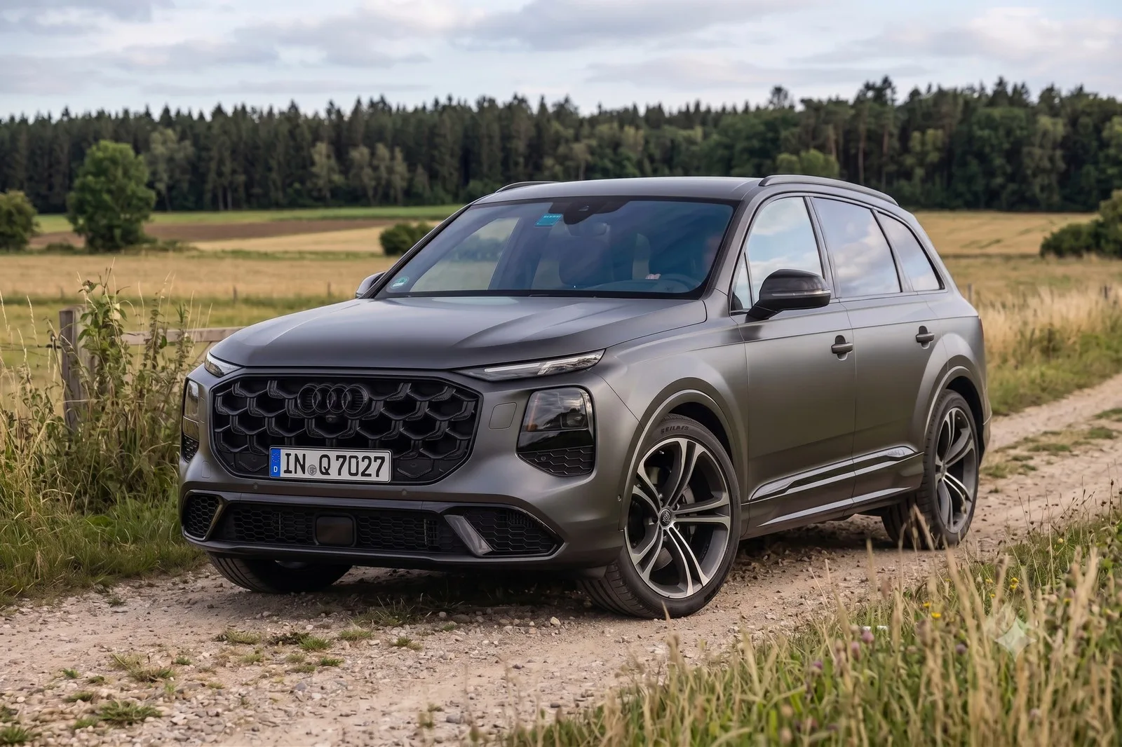 AUDI Q SUV Rendering Teaser