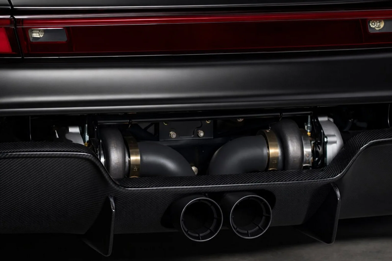 Gunther Werks F Black Stealth Fighter Edition Slantnose