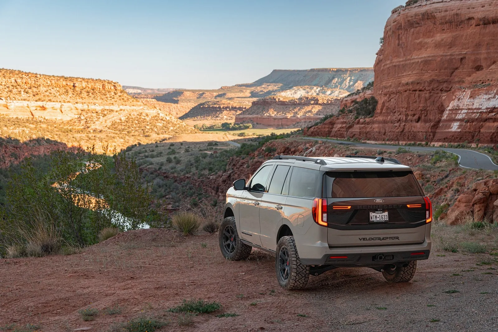 Hennessey VelociRaptor SUV Expedition Familien SUV