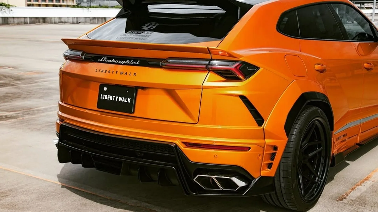 Liberty Walk Lamborghini Urus SUV Widebody