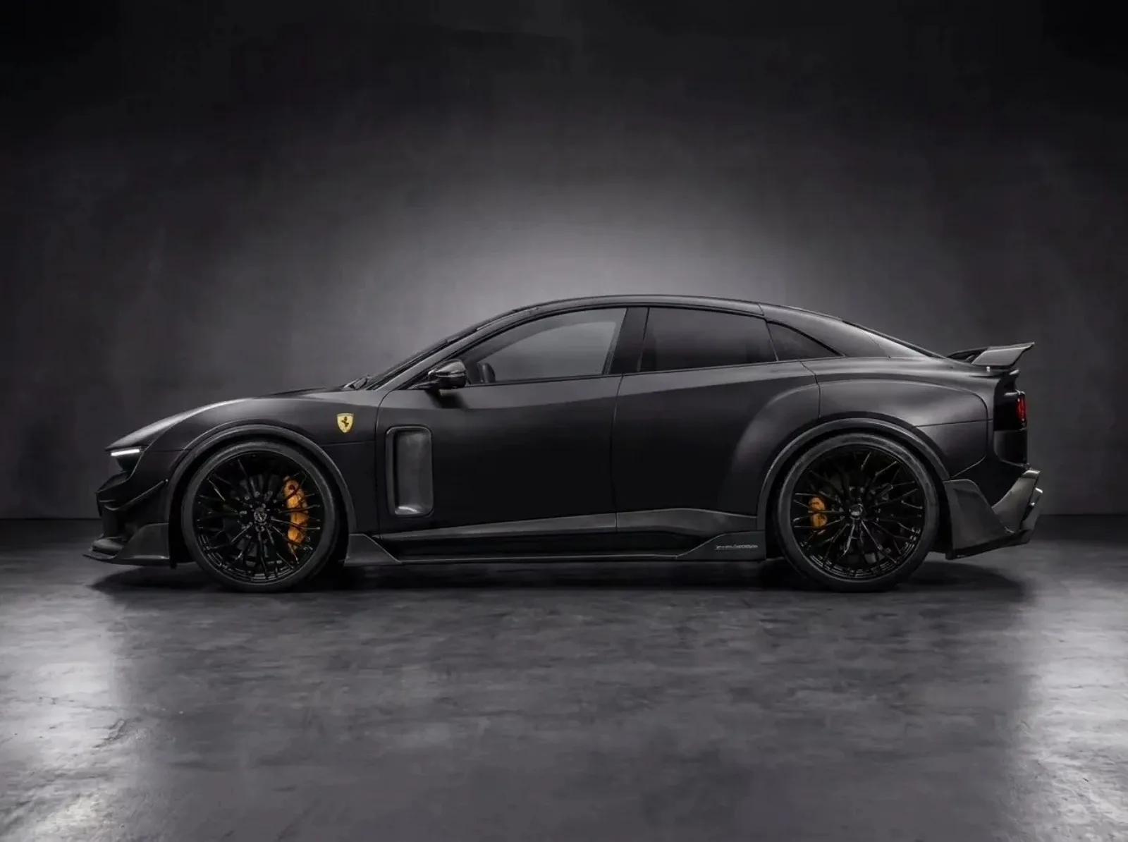 Tuning Ferrari Luce EV Venuum Bodykit