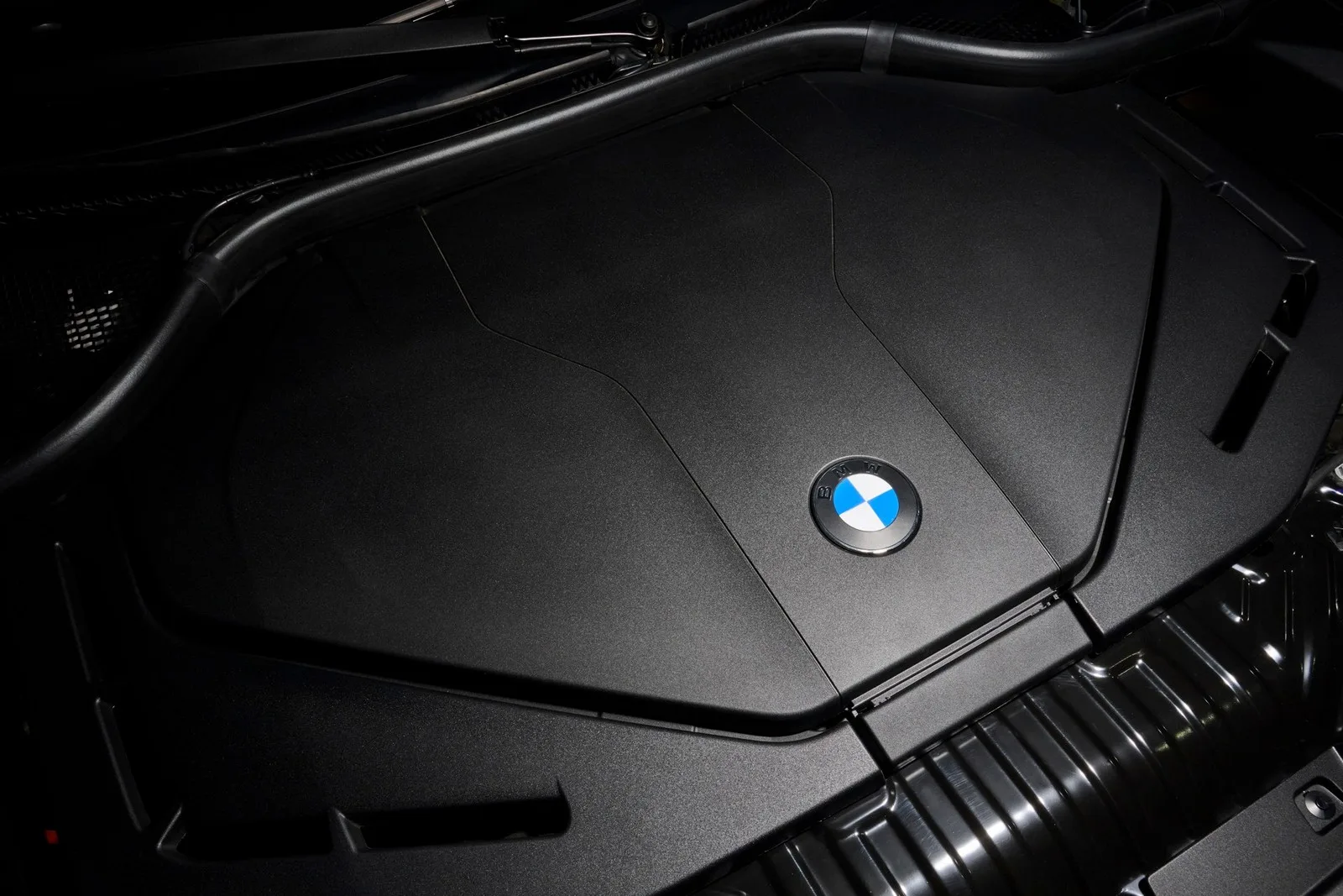 BMW iX G Frunk Elektro X Abdeckung