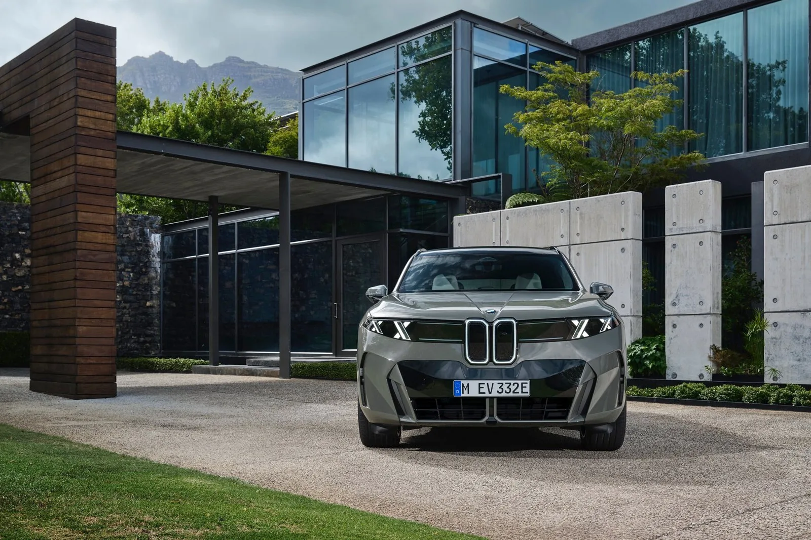 BMW iX G M Sport Grey Pine Elektro X BEV