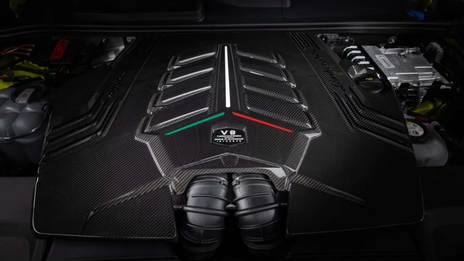 Lamborghini Urus SE Performante