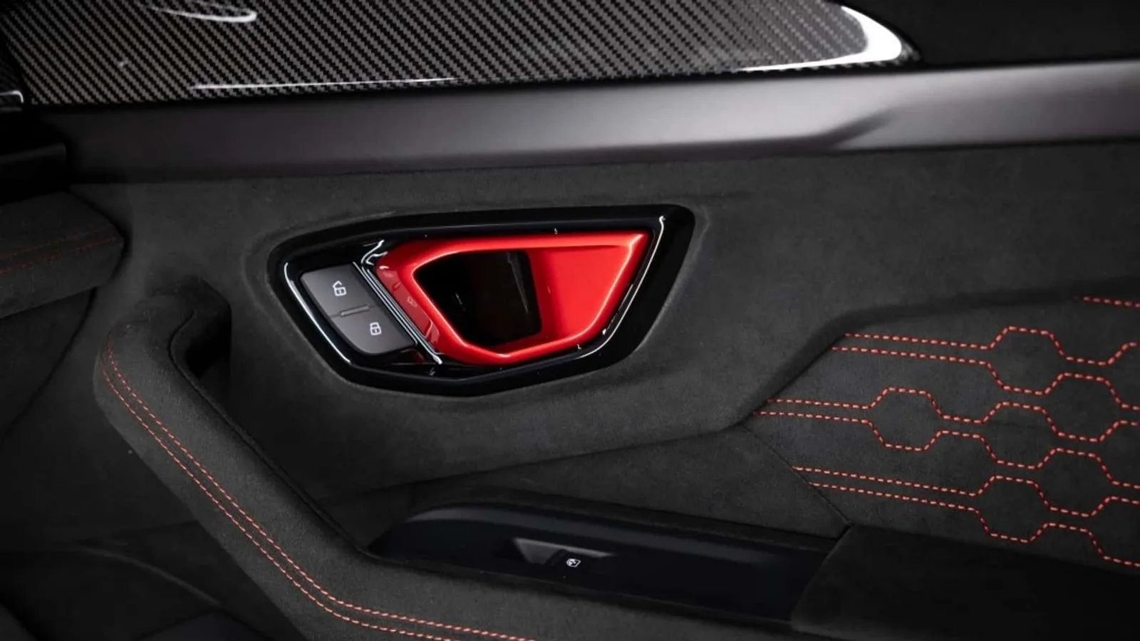 Lamborghini Urus SE Performante