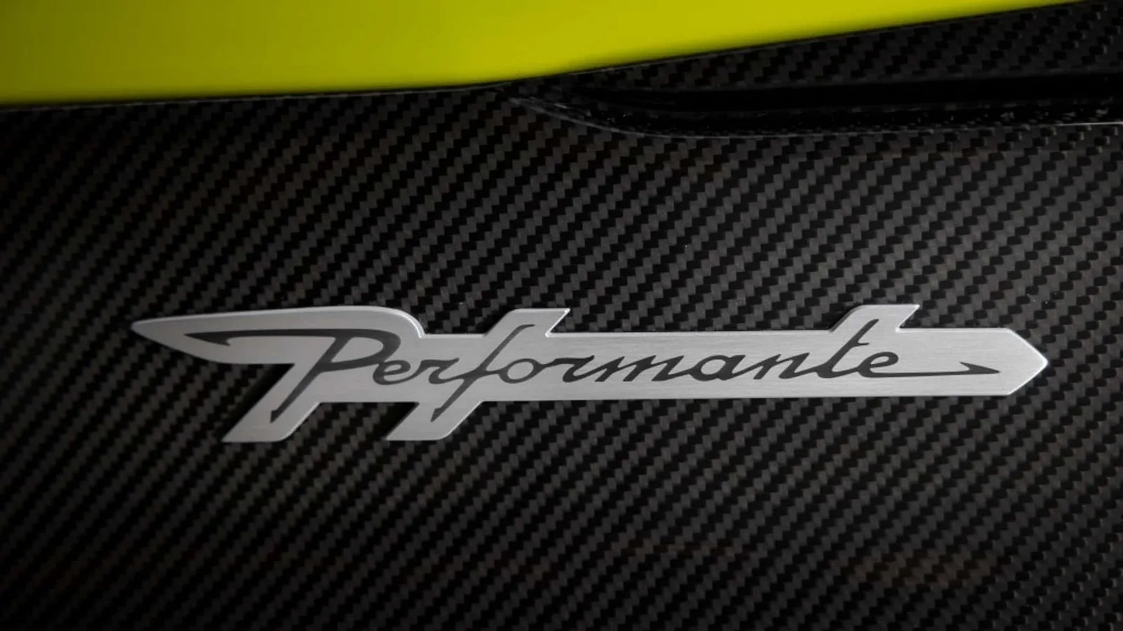 Lamborghini Urus SE Performante