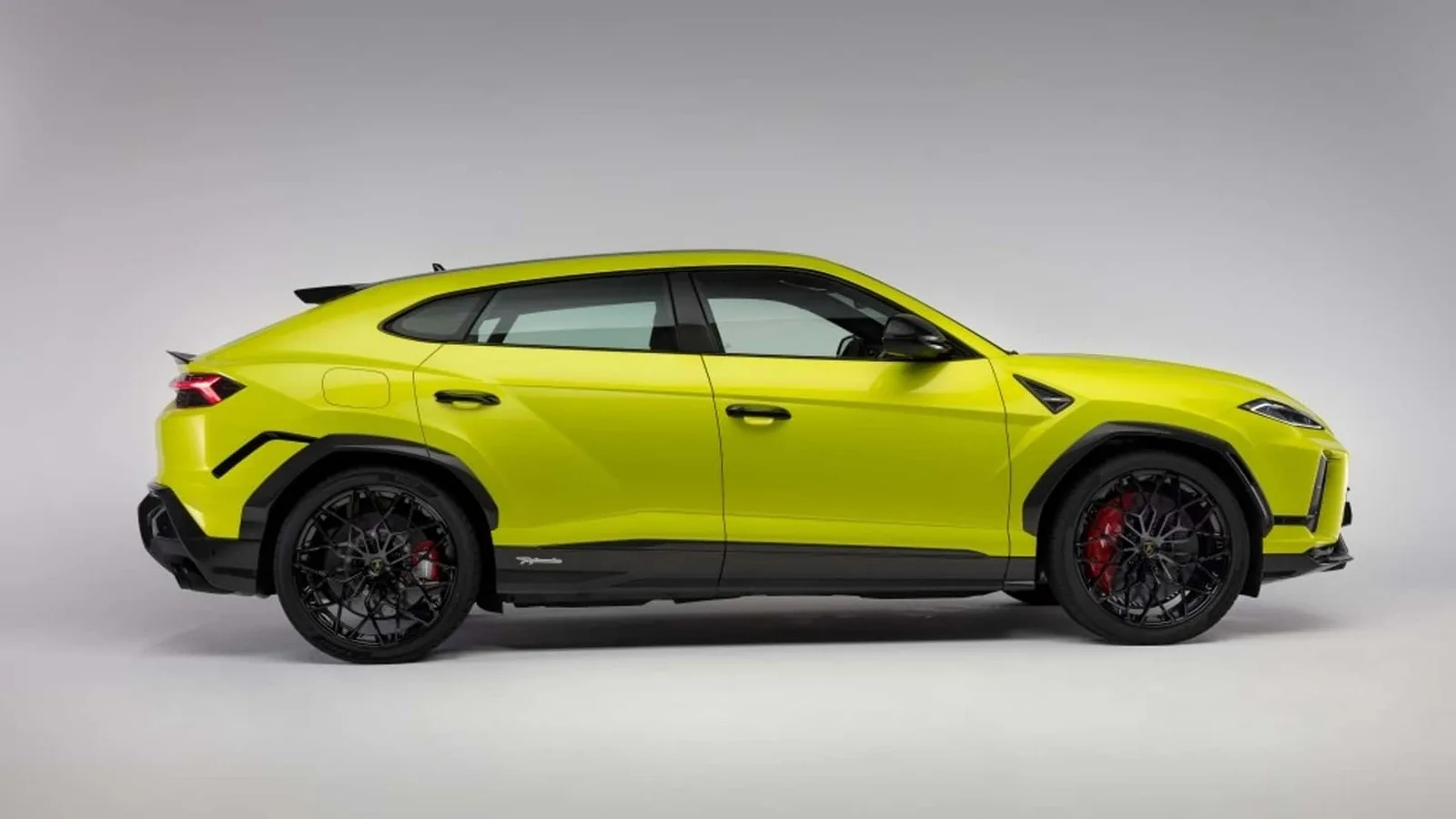 Lamborghini Urus SE Performante