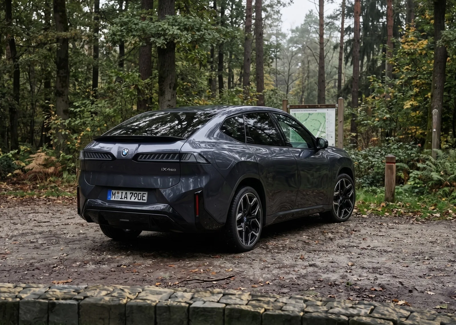 BMW iX NA Rendering Elektro SUV Coupe