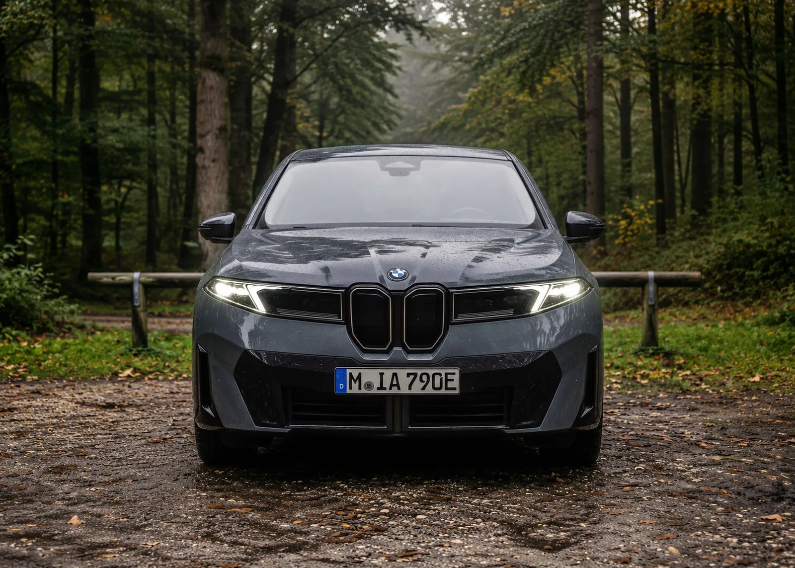BMW iX NA Rendering Elektro SUV Coupe