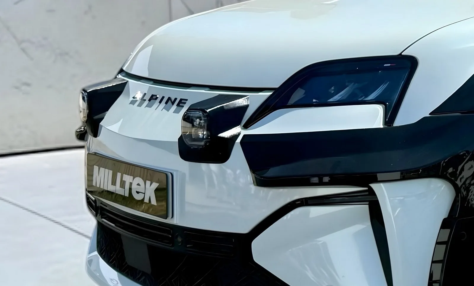 Milltek Renault E Tech Alpine A Wide Body Kit