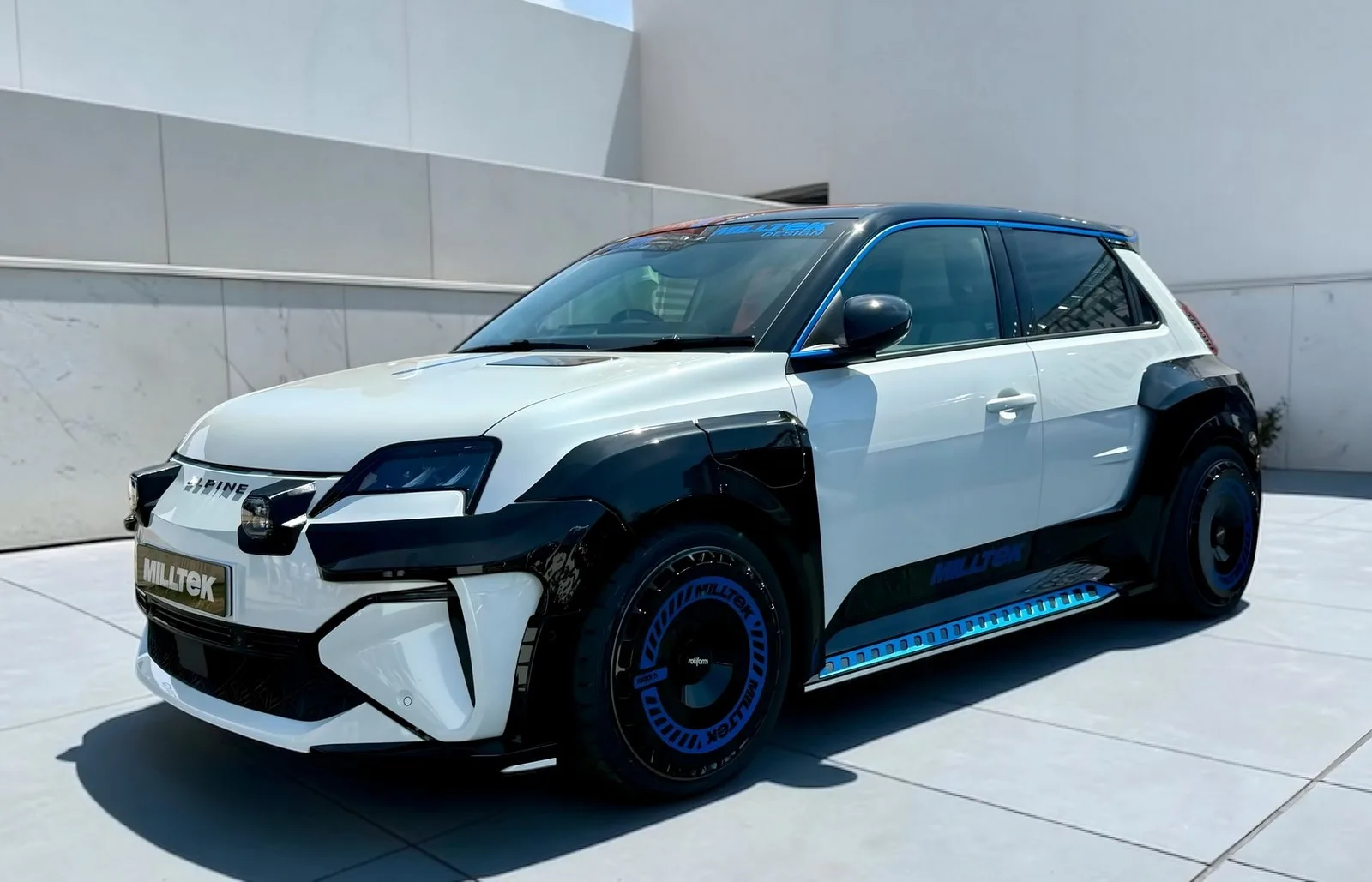 Milltek Renault E Tech Alpine A Wide Body Kit