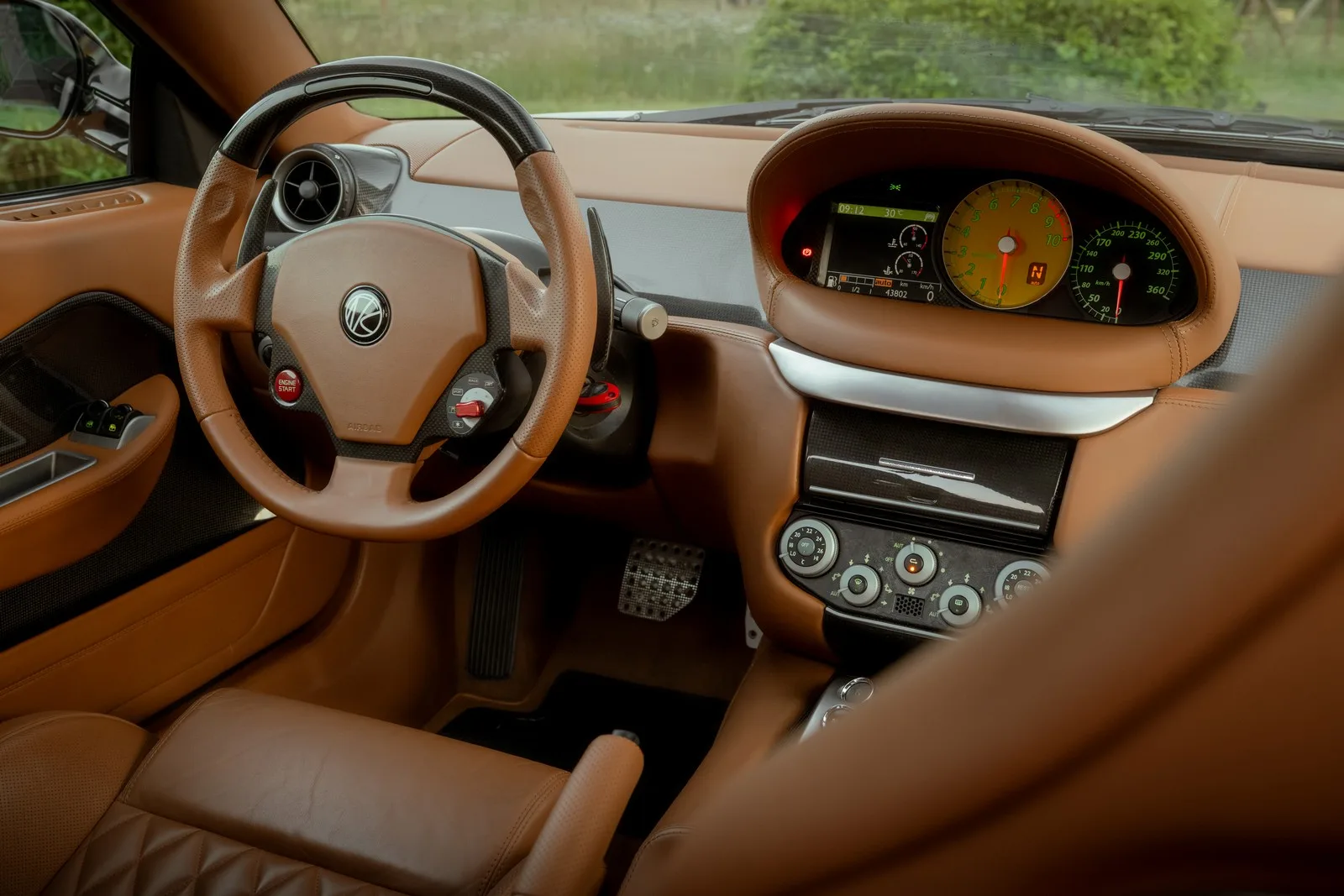 NIELS VAN ROIJ DESIGN Daytona Shooting Brake Hommage