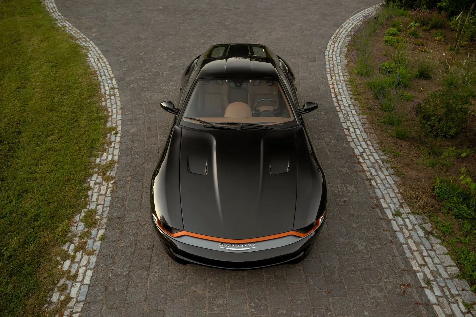 NIELS VAN ROIJ DESIGN Daytona Shooting Brake Hommage