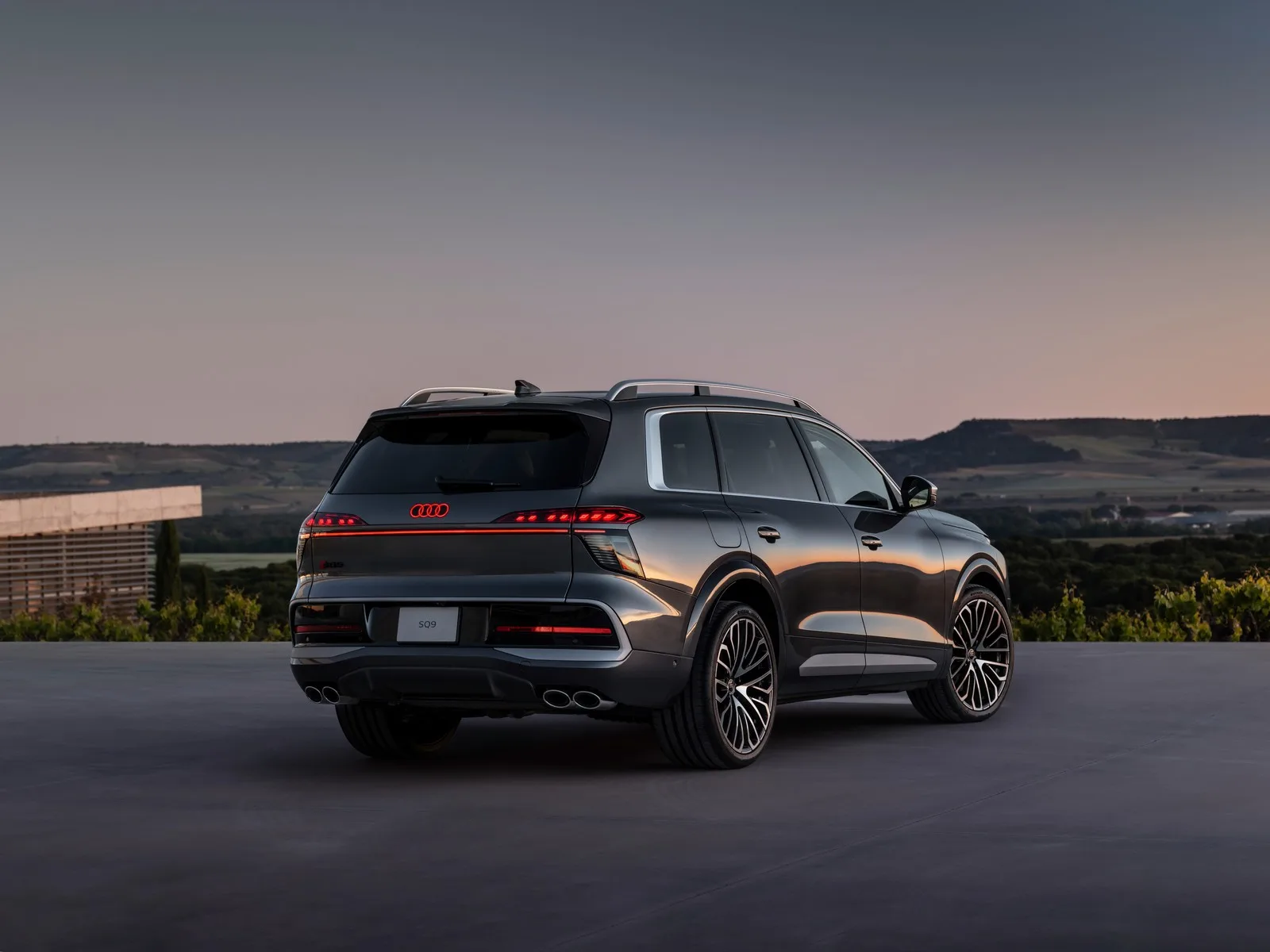 Audi SQ Luxus SUV V