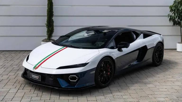 Lamborghini Temerario Tricolore: Racheta Hibridă de 920 CP!